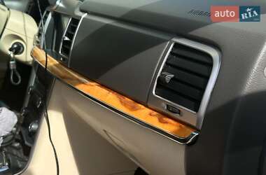 Седан Lincoln MKZ 2012 в 