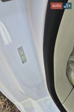 Седан Lincoln MKZ 2013 в Житомирі