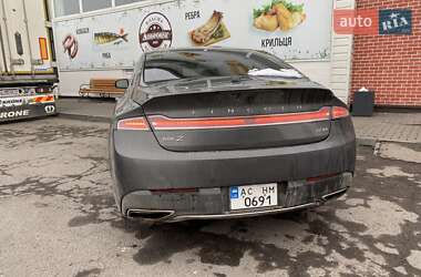 Седан Lincoln MKZ 2017 в 
