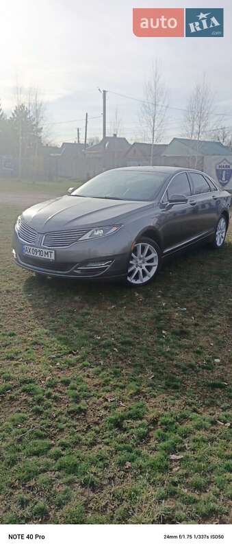 Lincoln MKZ 2014