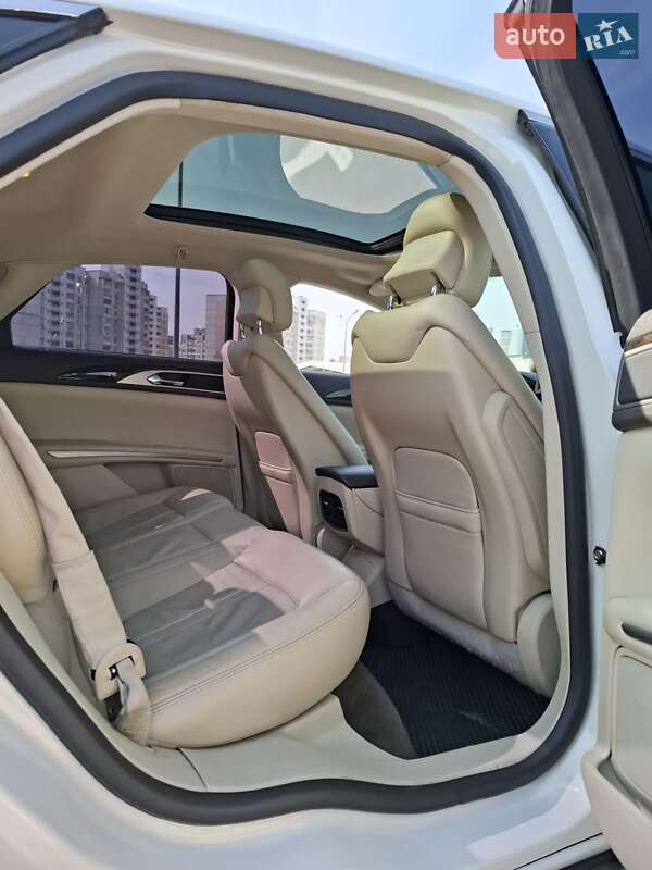 Седан Lincoln MKZ 2013 в Києві