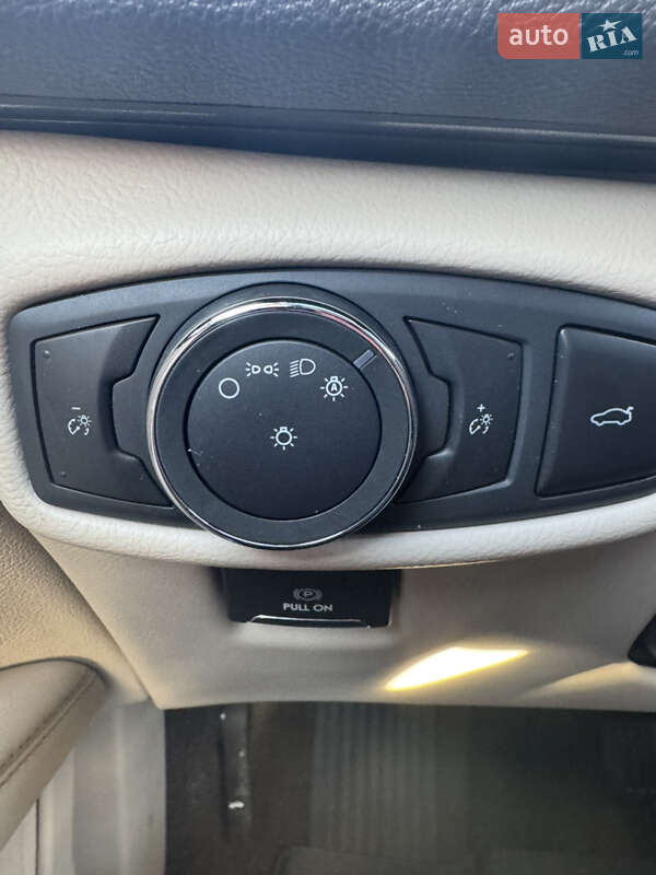 Седан Lincoln MKZ 2019 в Києві