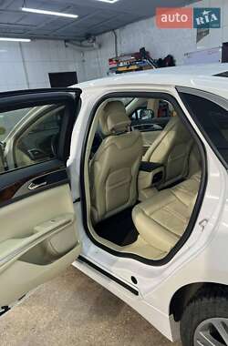Седан Lincoln MKZ 2013 в 