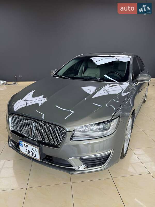 Седан Lincoln MKZ 2016 в 