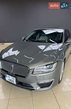 Седан Lincoln MKZ 2016 в 