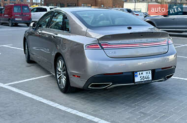 Седан Lincoln MKZ 2019 в 