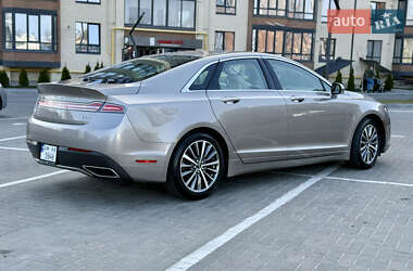 Седан Lincoln MKZ 2019 в 