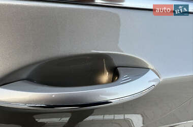 Седан Lincoln MKZ 2019 в 