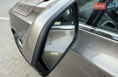 Седан Lincoln MKZ 2019 в 