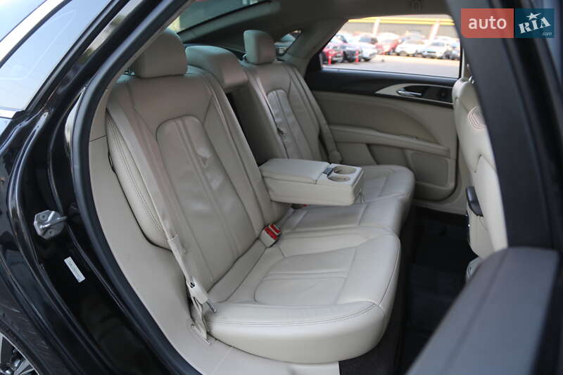 Седан Lincoln MKZ 2016 в Киеве
