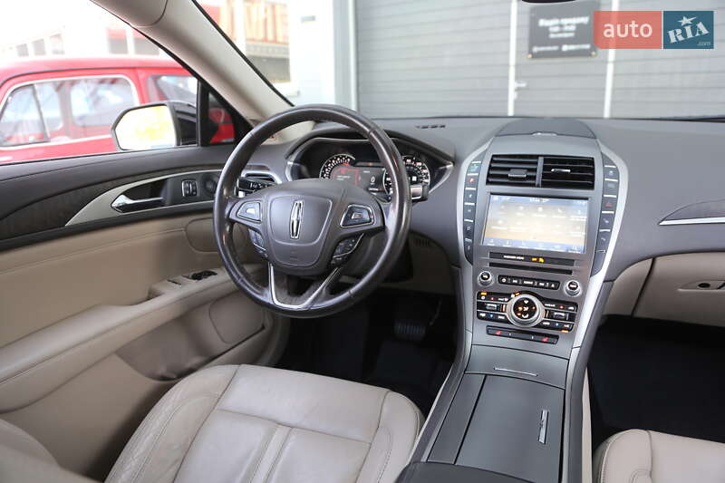 Седан Lincoln MKZ 2016 в Киеве