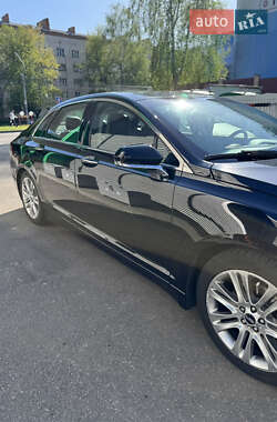 Седан Lincoln MKZ 2016 в 