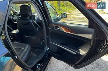 Седан Lincoln MKZ 2014 в 