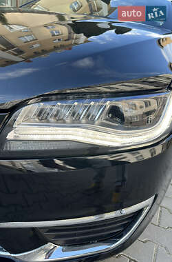 Седан Lincoln MKZ 2017 в 