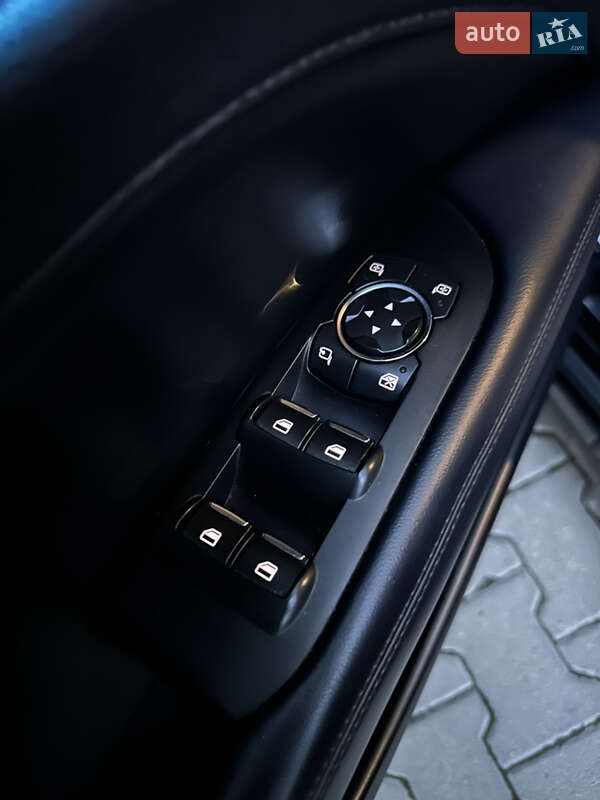 Седан Lincoln MKZ 2017 в Ужгороде