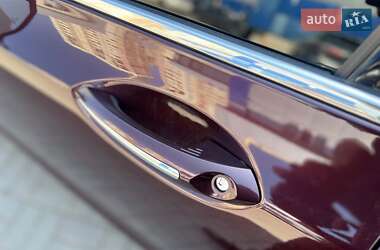 Седан Lincoln MKZ 2013 в 