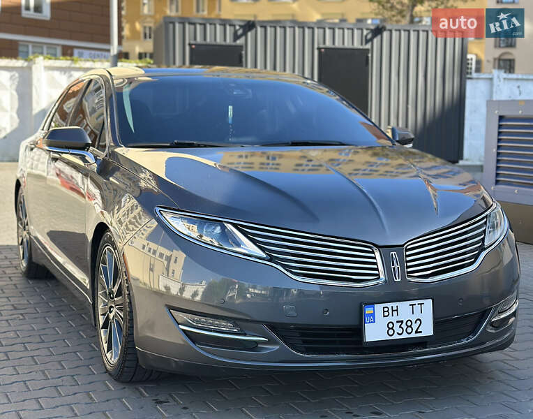 Lincoln MKZ 2014