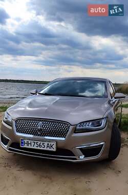 Седан Lincoln MKZ 2020 в Раздельной