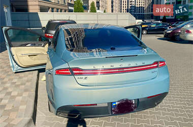 Седан Lincoln MKZ 2013 в 