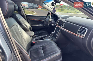 Седан Lincoln MKZ 2011 в 