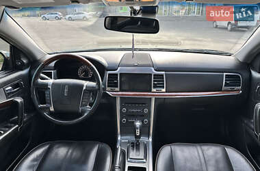 Седан Lincoln MKZ 2011 в 