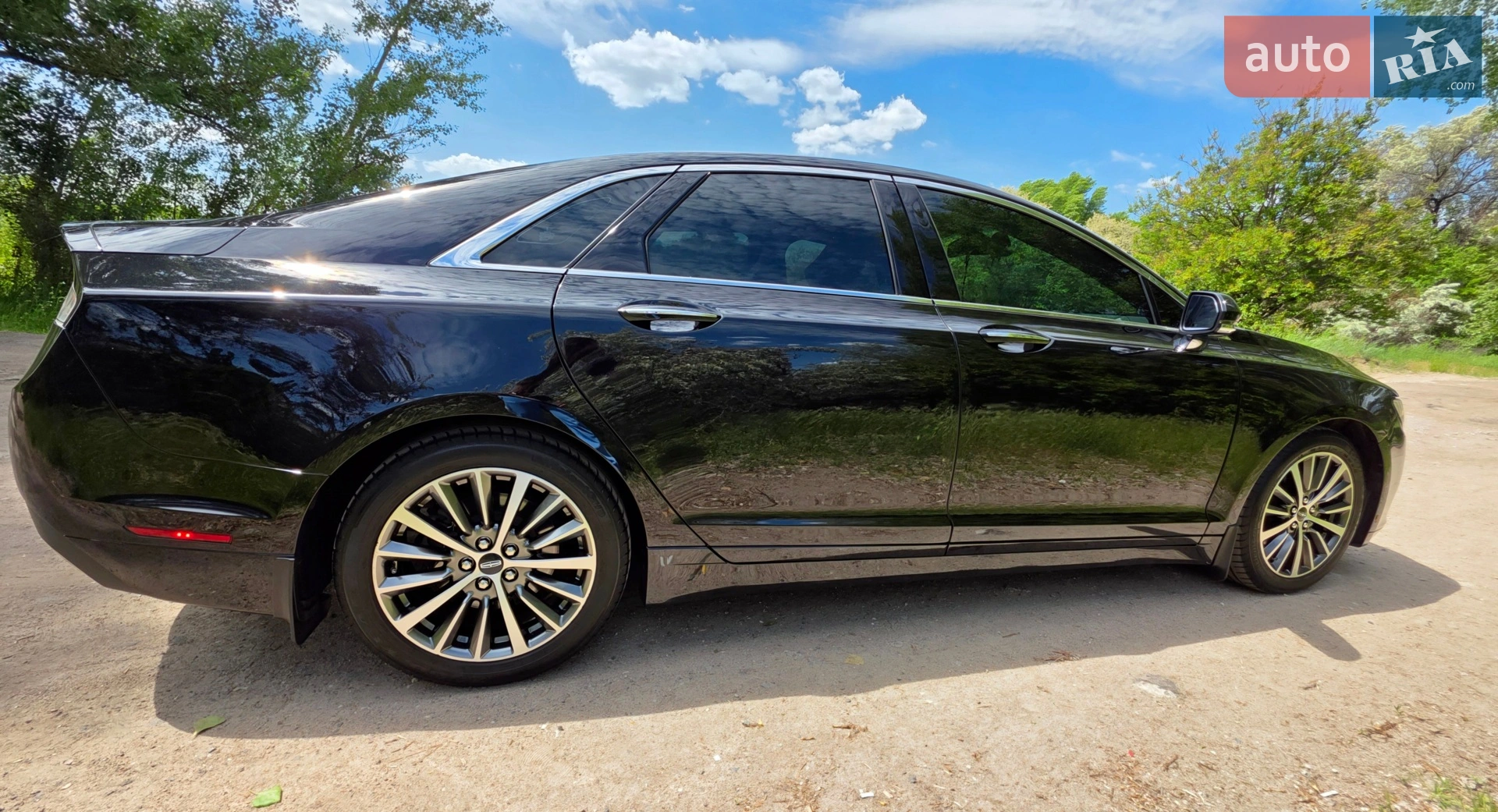 2019 Lincoln MKZ - мініатюра 10
