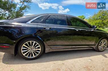 Седан Lincoln MKZ 2019 в 
