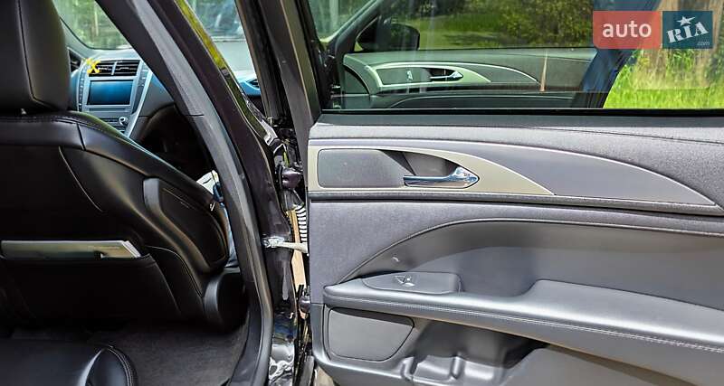 Седан Lincoln MKZ 2019 в Каменском