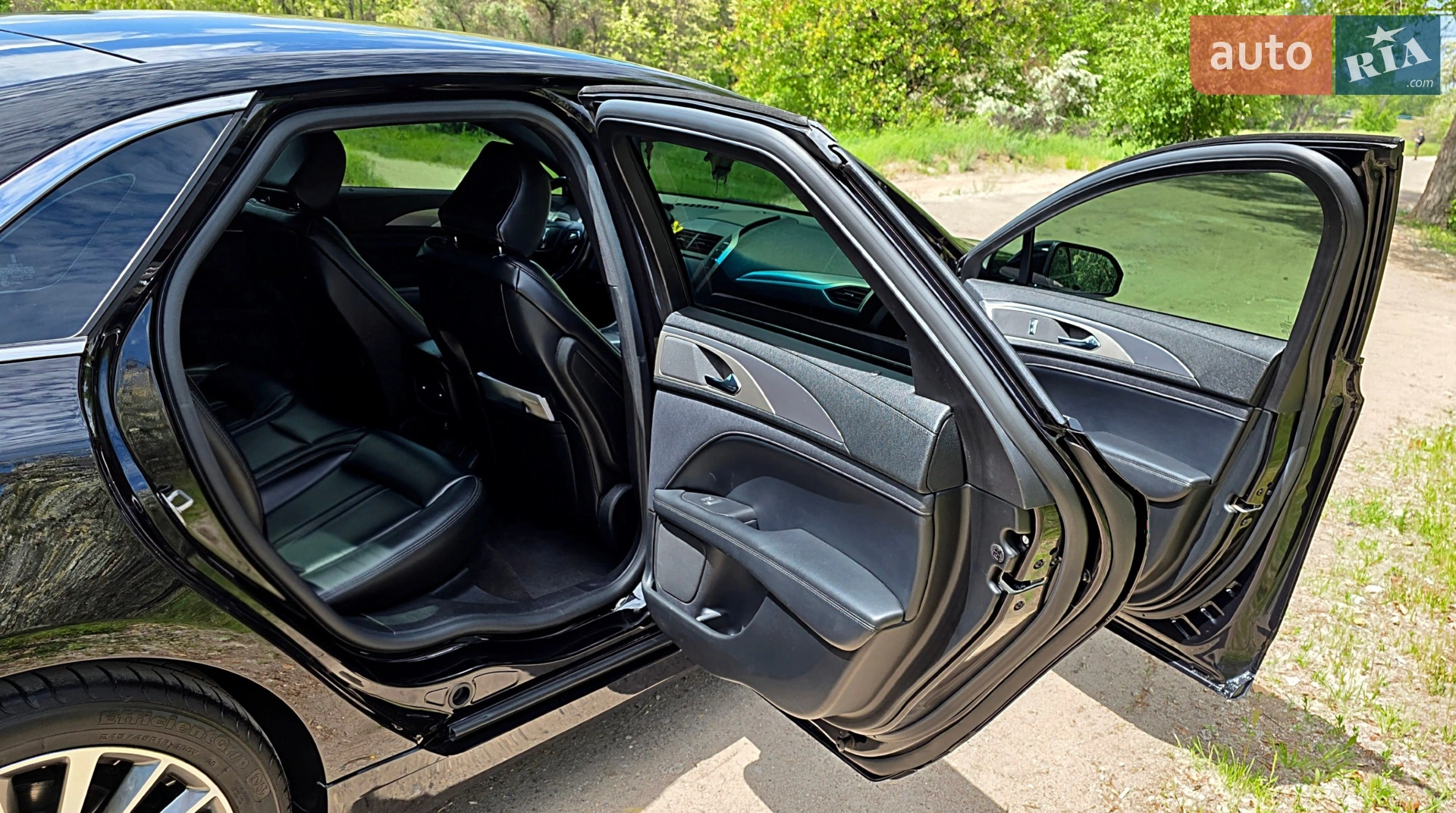 2019 Lincoln MKZ - мініатюра 17