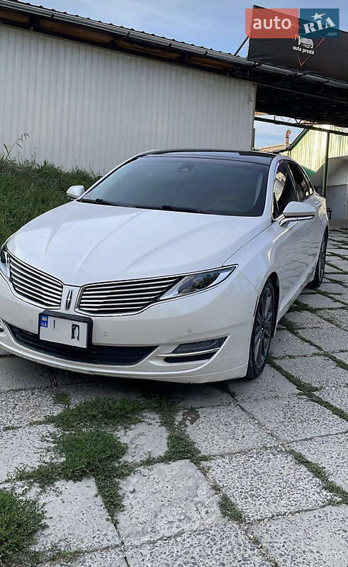 Седан Lincoln MKZ 2013 в 