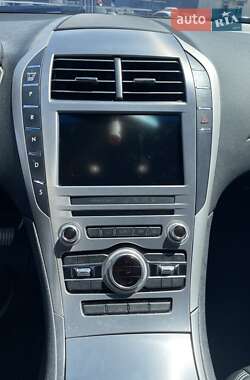 Седан Lincoln MKZ 2016 в 