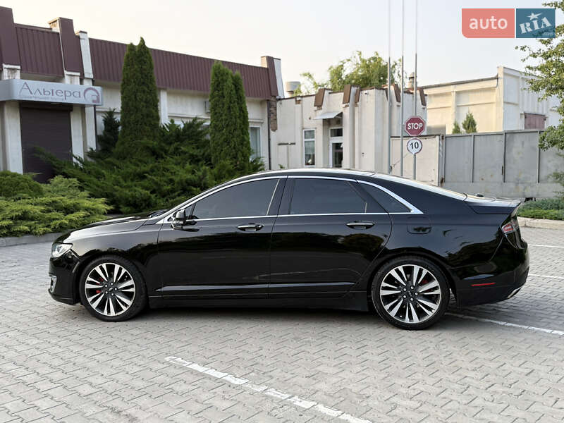 Седан Lincoln MKZ 2016 в Павлограді