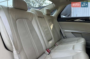 Седан Lincoln MKZ 2014 в 