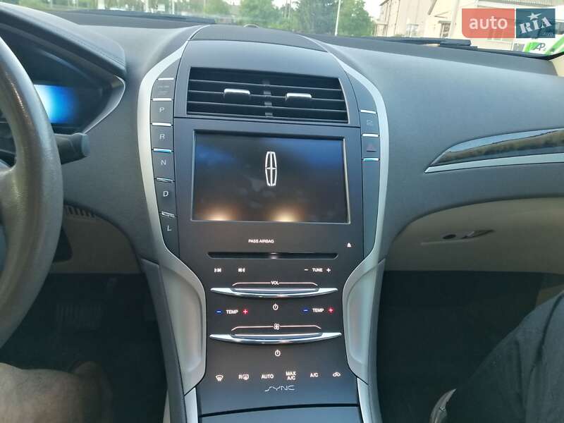 Седан Lincoln MKZ 2016 в Жмеринке