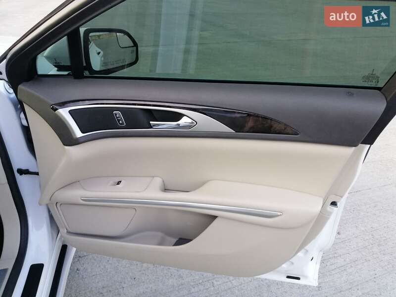 Седан Lincoln MKZ 2016 в Жмеринке