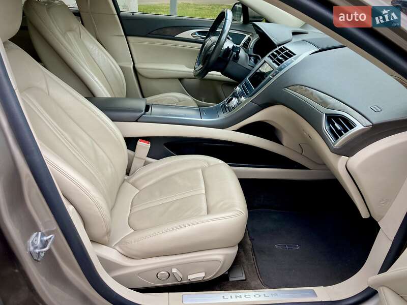 Седан Lincoln MKZ 2018 в Киеве