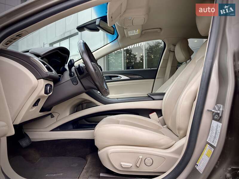 Седан Lincoln MKZ 2018 в Киеве
