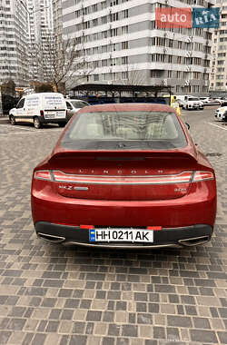 Седан Lincoln MKZ 2019 в 