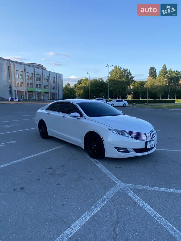 Lincoln MKZ 2015
