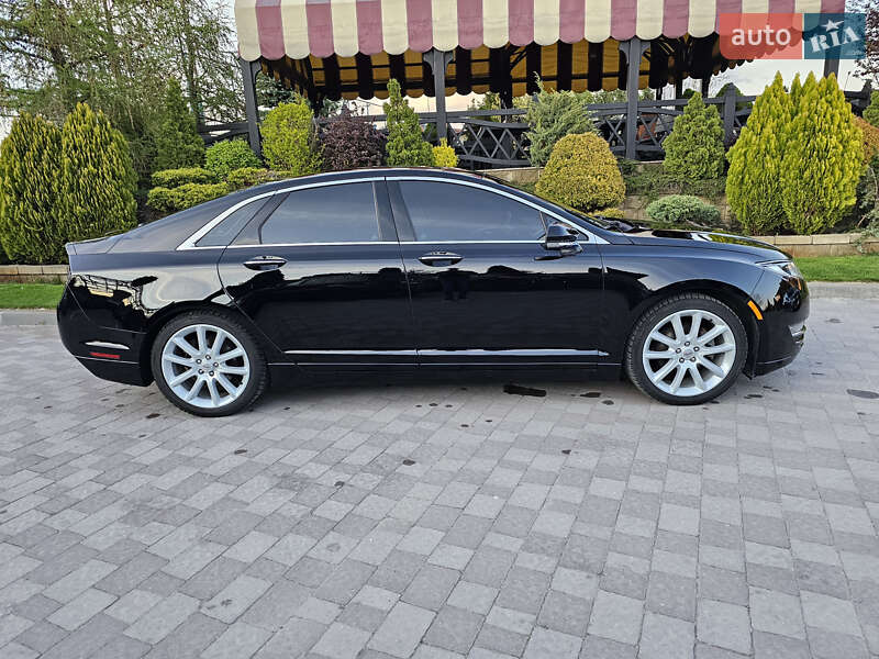 Седан Lincoln MKZ 2016 в Сарнах