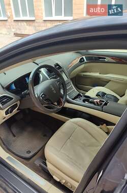 Седан Lincoln MKZ 2013 в 