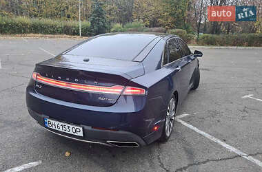 Седан Lincoln MKZ 2016 в 