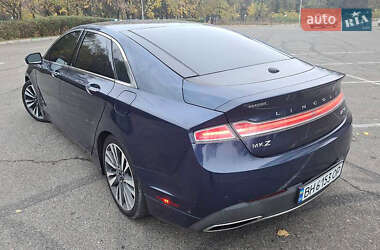 Седан Lincoln MKZ 2016 в 