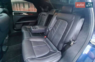 Седан Lincoln MKZ 2016 в 
