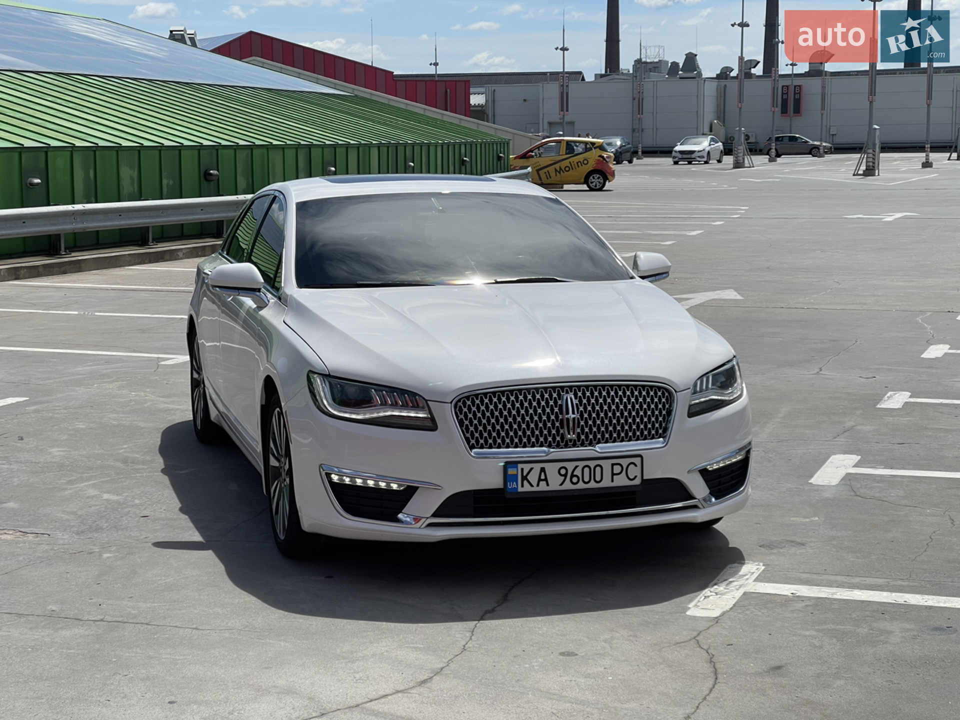 2017 Lincoln MKZ - мініатюра 2