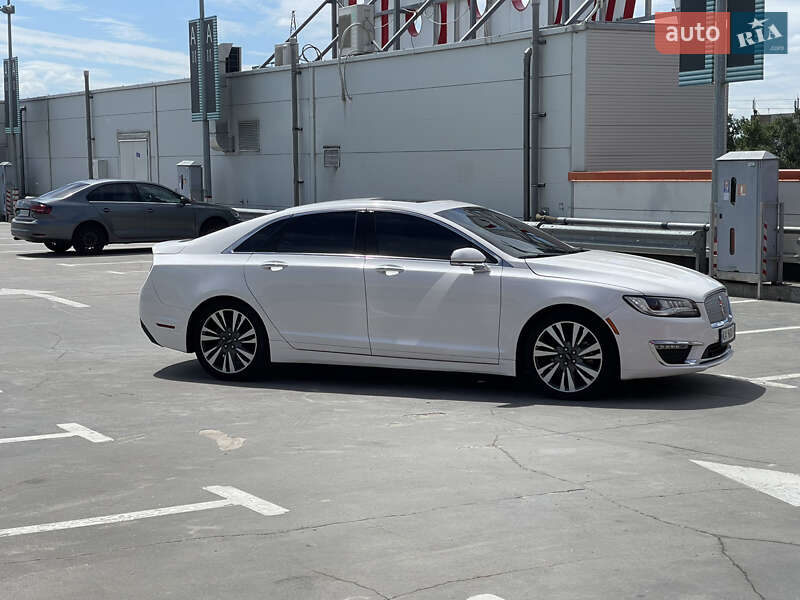 Седан Lincoln MKZ 2017 в Киеве