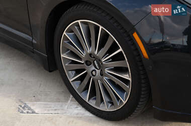 Седан Lincoln MKZ 2013 в 