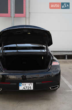Седан Lincoln MKZ 2013 в 
