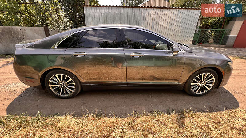 Седан Lincoln MKZ 2018 в Роздільній