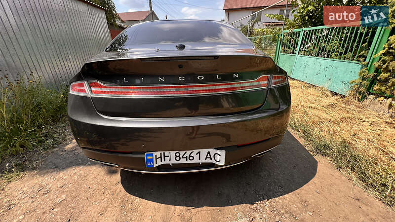 Седан Lincoln MKZ 2018 в Роздільній